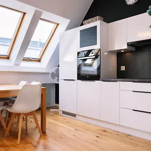 Rentplanet - Swietego Mikolaja , Wrocław Polska
